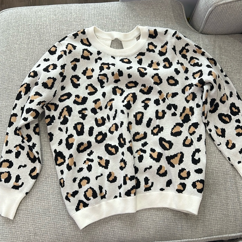 Leopard sweater